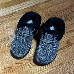 Women's Black Fuzzy Heydude